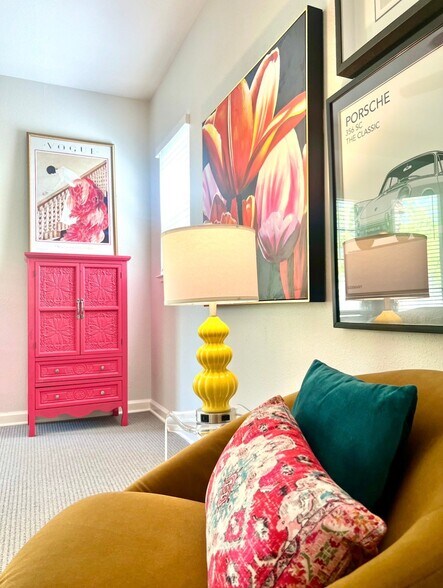 Building Photo - 1900 6th St