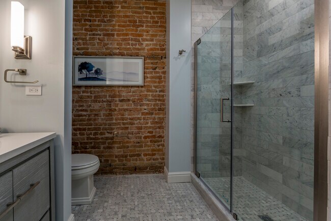 Building Photo - 227 W Fayette St