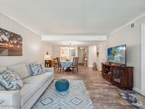 Building Photo - 3930 Belair Ln