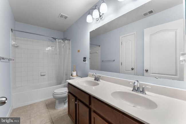 Building Photo - 15305 Kettlebaston Ln