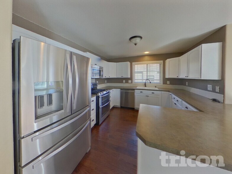 Building Photo - 2212 72nd Ave Ct