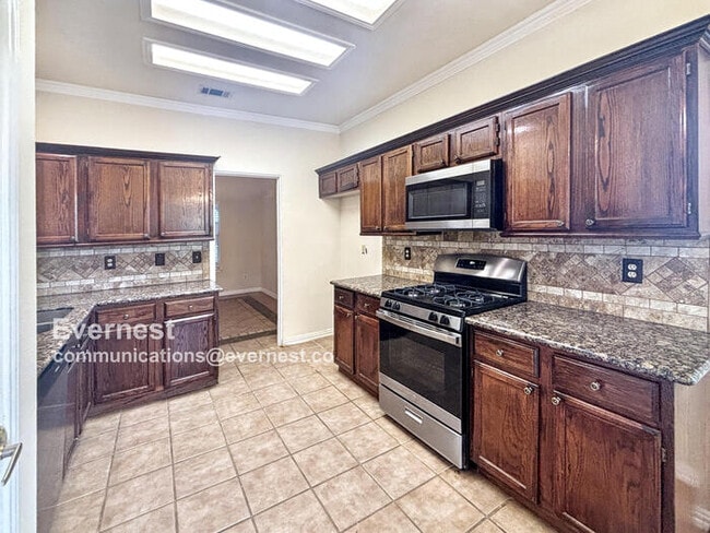 Building Photo - 1203 Ivybridge Dr