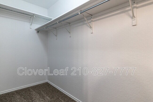 Building Photo - 7422 Bluebonnet Bay