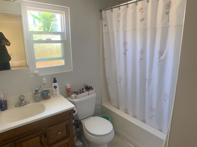 Building Photo - 2728 Collier Ave