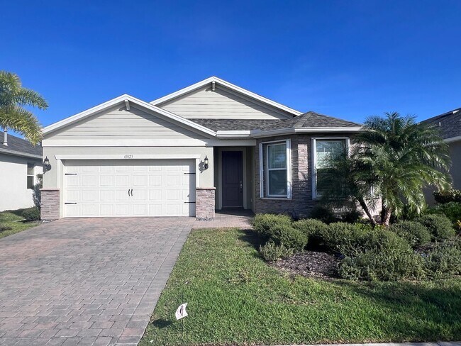 Building Photo - Stunning Lakefront 3/2 Home in the Heart of Babcock Ranch