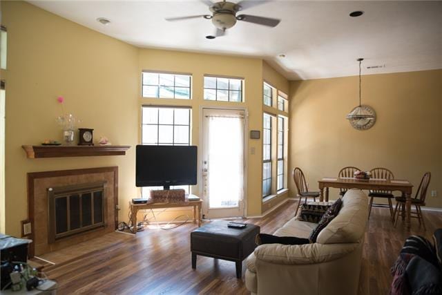 Building Photo - 9716 Summerwood Cir