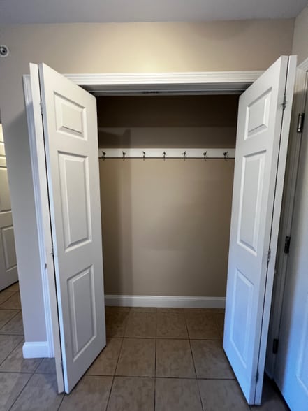 Building Photo - 62 Lincoln St