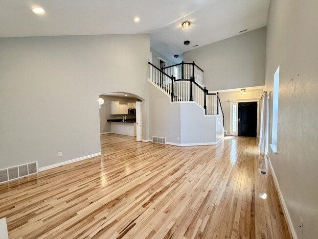 Building Photo - 5175 Fox Hollow Way