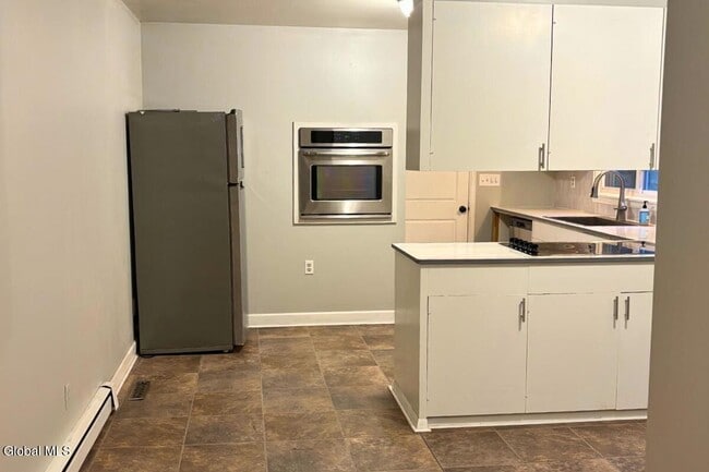 Building Photo - 4 Willey St