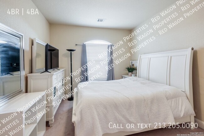 Building Photo - 18211 Branson Falls