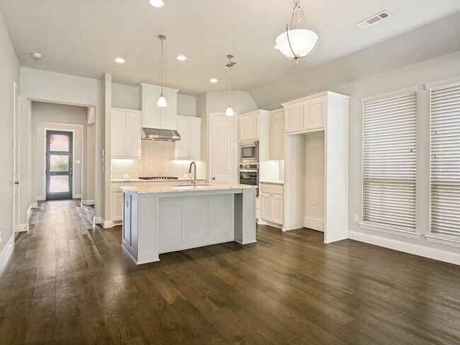 Building Photo - 4521 Tall Knight Ln