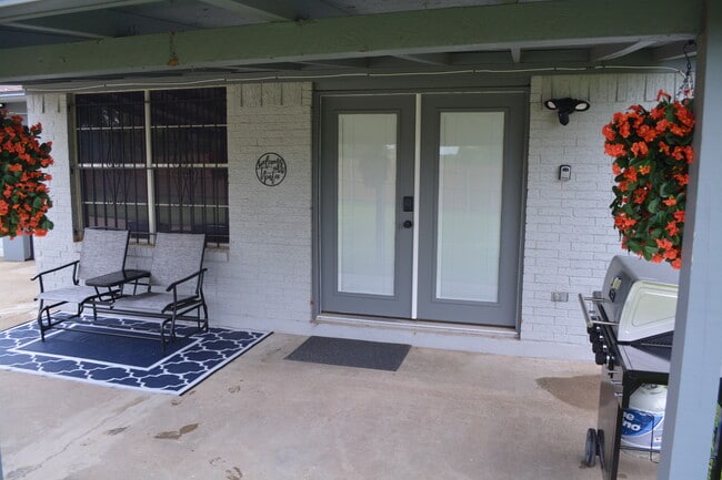 Building Photo - 3100 Valley Forge Trail