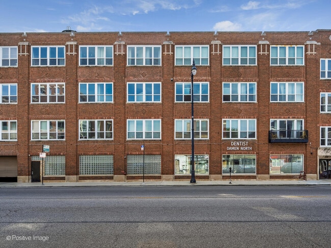Primary Photo - 1725 W North Ave
