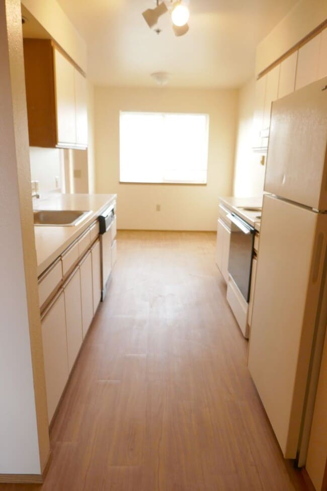 Building Photo - 510 Jetty St