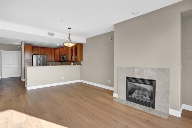 Building Photo - 9059 E Panorama Cir