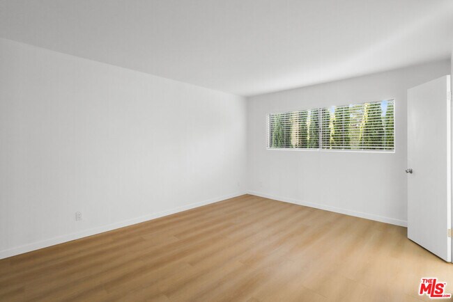 Building Photo - 1114 12th St