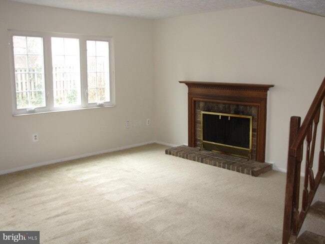Building Photo - 5844 Rock Forest Ct