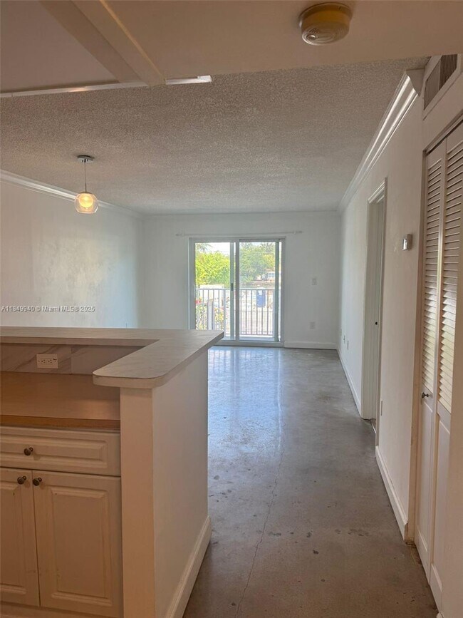 Building Photo - 7830 Dickens Ave