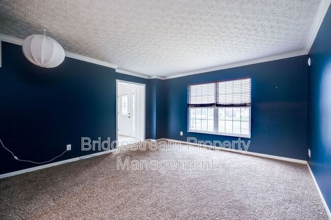 Building Photo - 4448 Forest Ridge Blvd