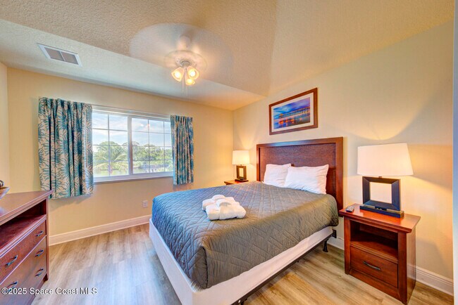 Building Photo - 104 Parrotfish Ln