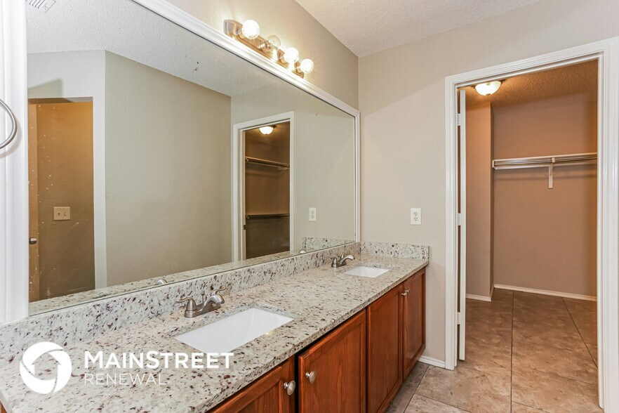 Building Photo - 1902 Purdue Dr