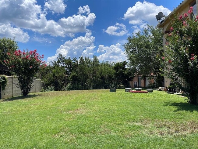 Building Photo - 15214 Lariat Trail