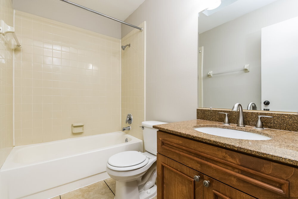 Building Photo - 490 Chicago Woods Cir