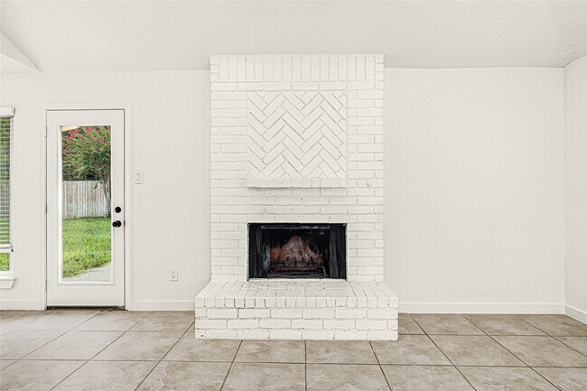 Building Photo - 2239 Pilgrims Point Dr