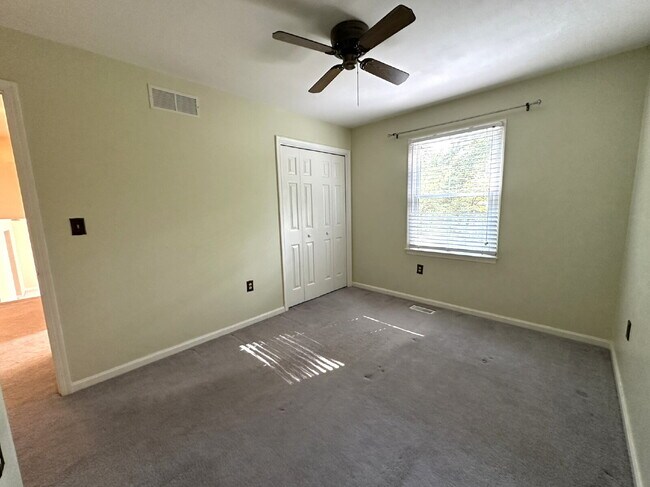 Building Photo - 3-Bedroom Split Level in Peaceful Wooded Setting