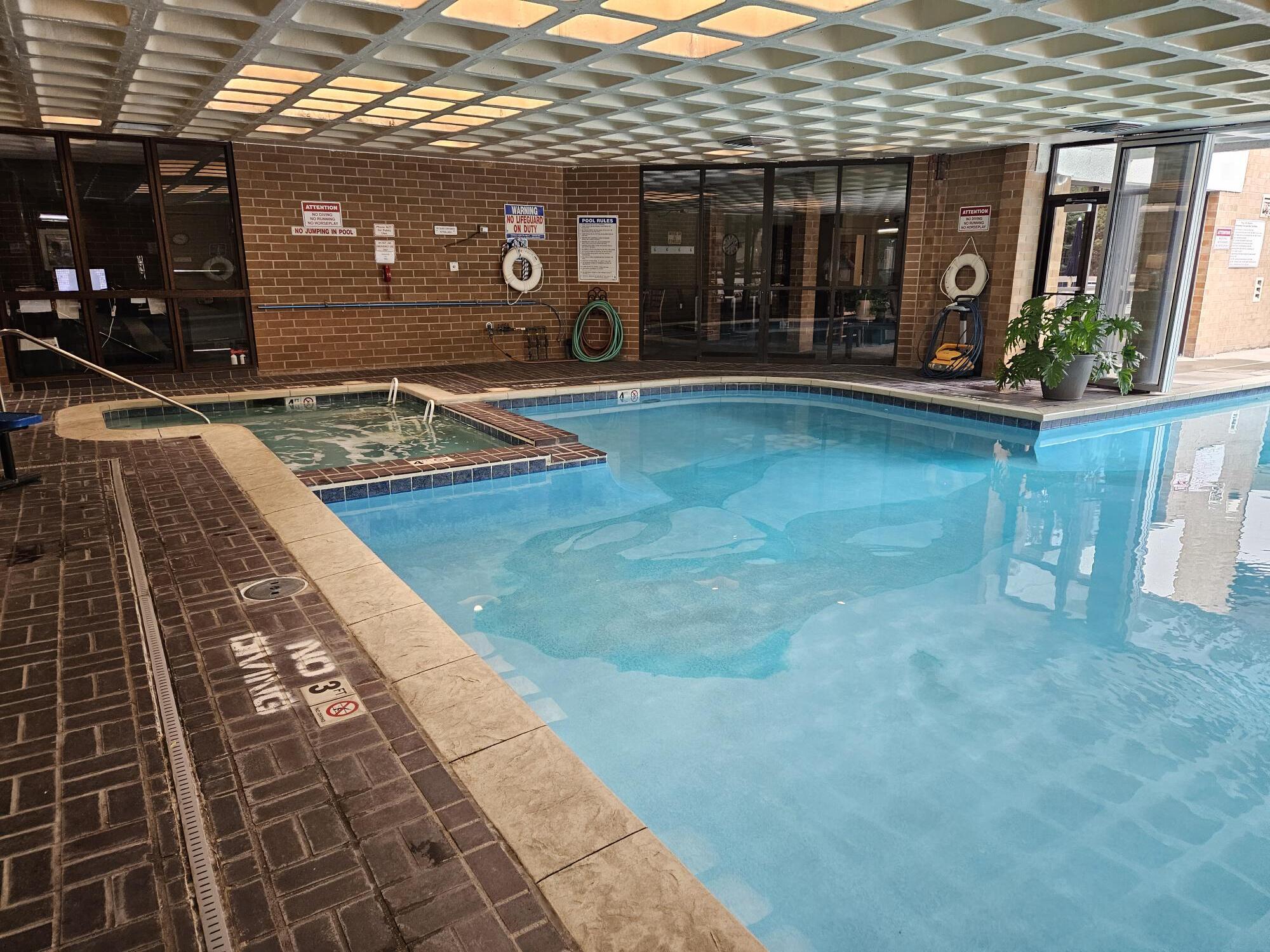 Indoor Pool - 2855 S Monaco Pky