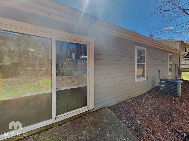 Building Photo - 3151 Cruse Rd NW