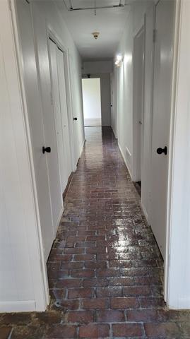 Building Photo - 7621 Dentcrest Dr