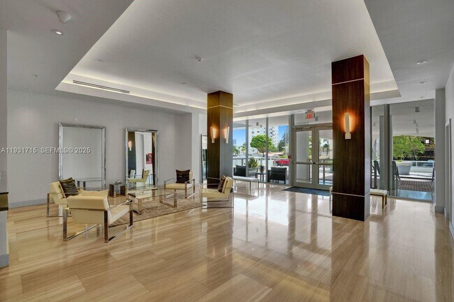 Building Photo - 1228 West Ave