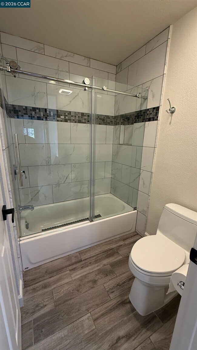 Building Photo - 1398 Shell Ln