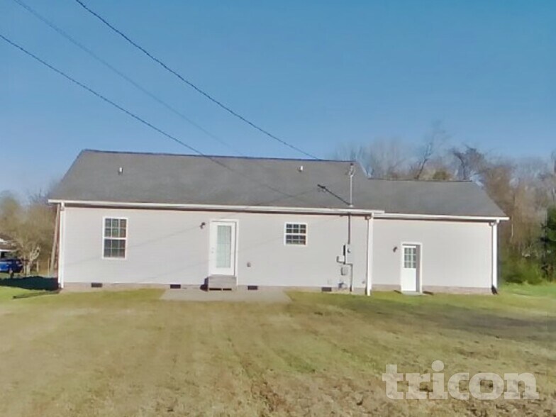 Building Photo - 504 Aurelia Lynn Dr