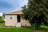 Building Photo - 1974 Snyder Ln