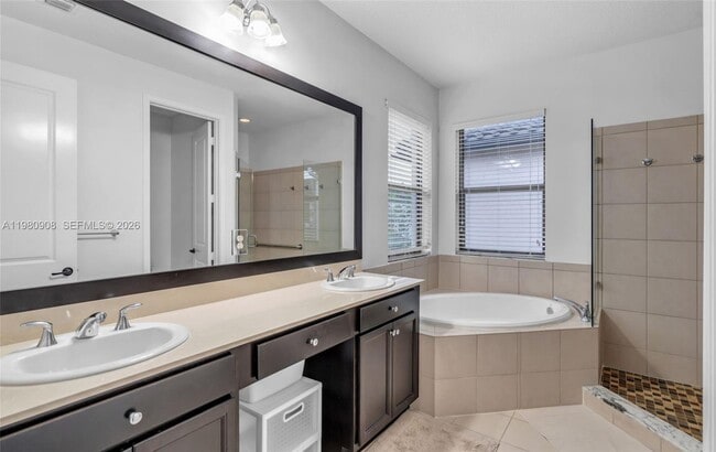 Building Photo - 3274 W 96 Pl