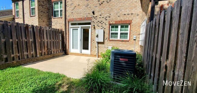 Building Photo - 1167 Augustine Heights Dr