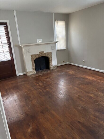 Building Photo - 101 Kyles Ln