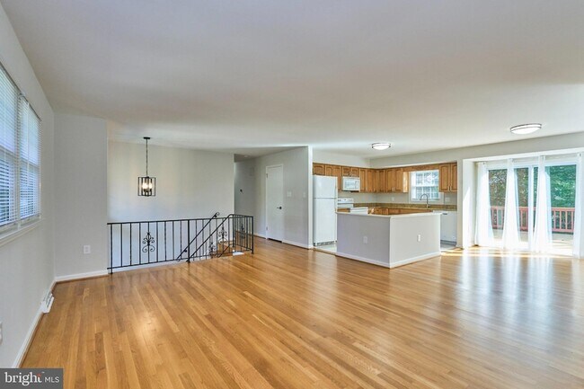 Building Photo - 2807 Schafflind Ct
