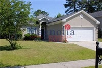 Building Photo - 3 bedroom, 2 bathrooms in Richmond Hill's Mainstreet