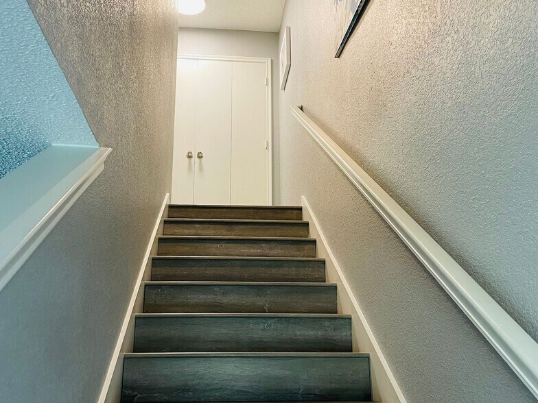 Building Photo - 5624 Giddyup Ln