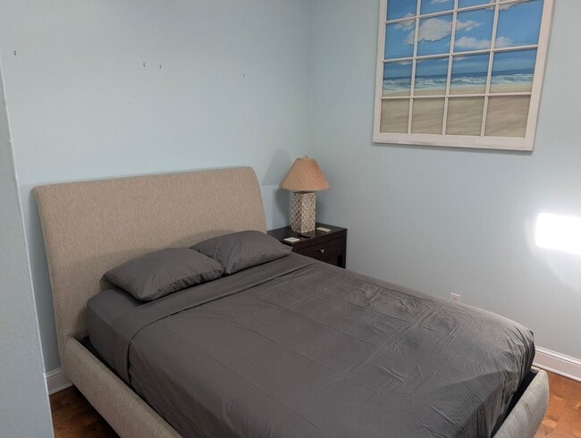 Building Photo - Elegant Old Town Condo - Your Key West Oasis