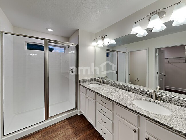 Building Photo - 4719 Reisswood Loop