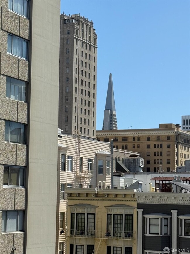 Building Photo - 900 Bush St