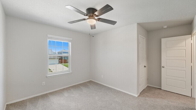 Building Photo - 534 Candor Stone