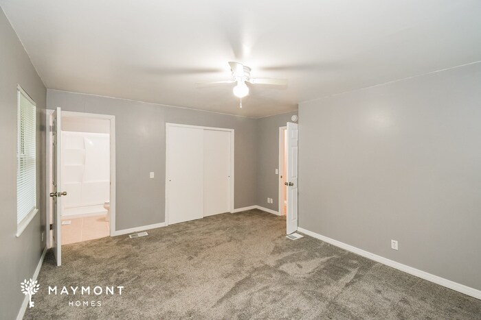 Building Photo - 1024 Del Monaco Ave