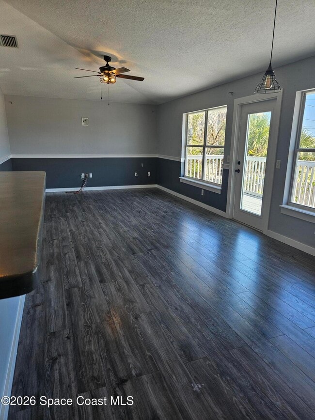 Building Photo - 120 Norwood Ave