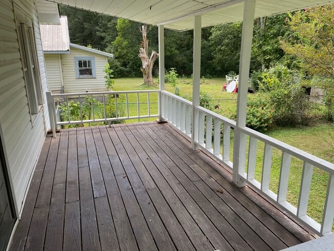 Building Photo - 505 Howard Pl