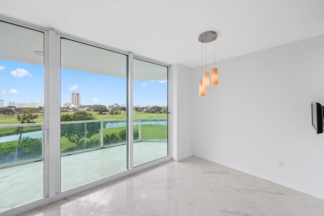 Building Photo - 500 SE Mizner Blvd